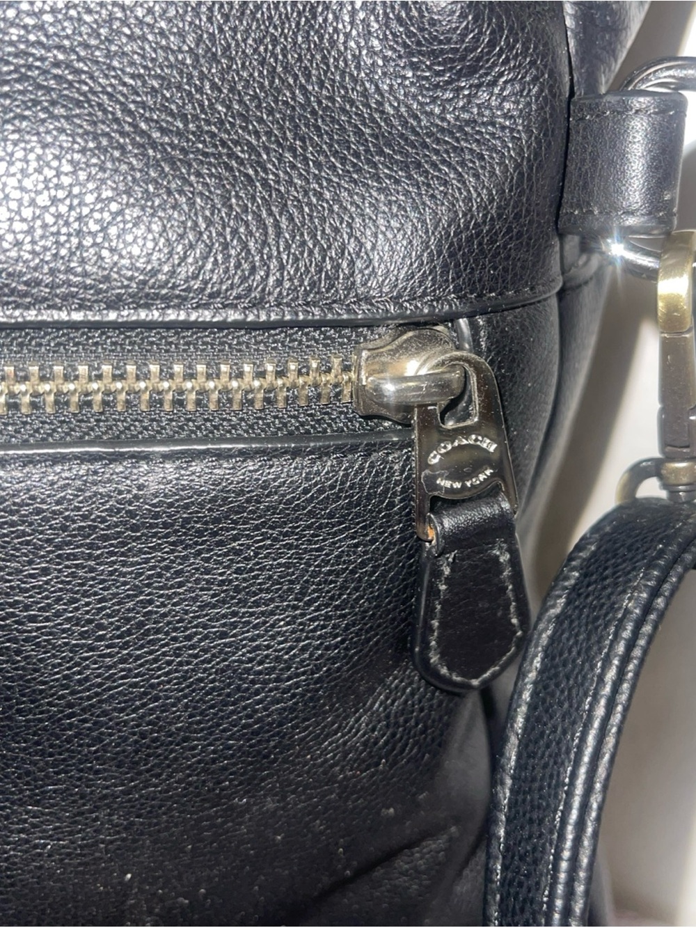 COACH LEATHER CHARLES FOLDOVER TOTE BAG UNISEX  BLACK - Picture 6 of 16